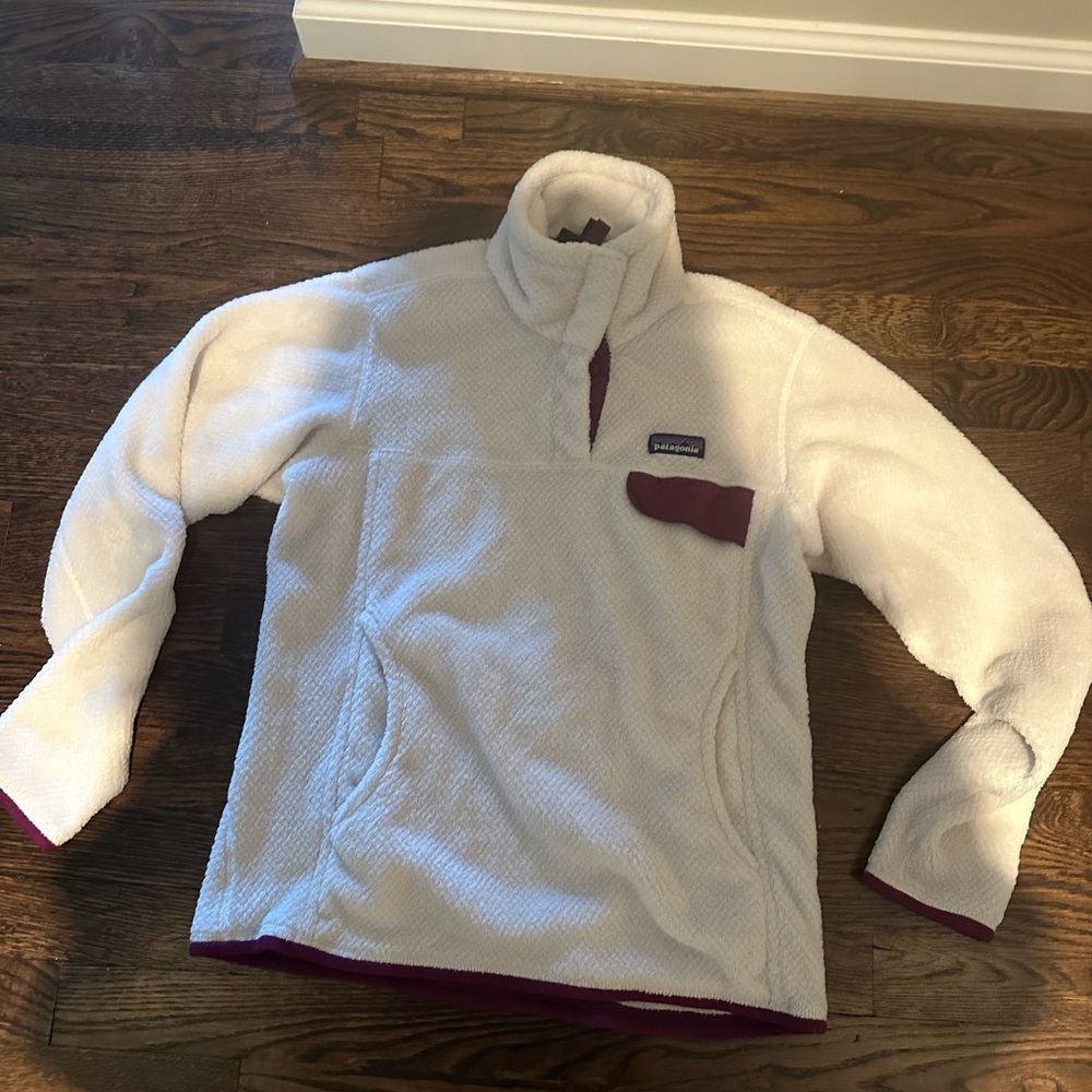 Patagonia women’s fleece zip up